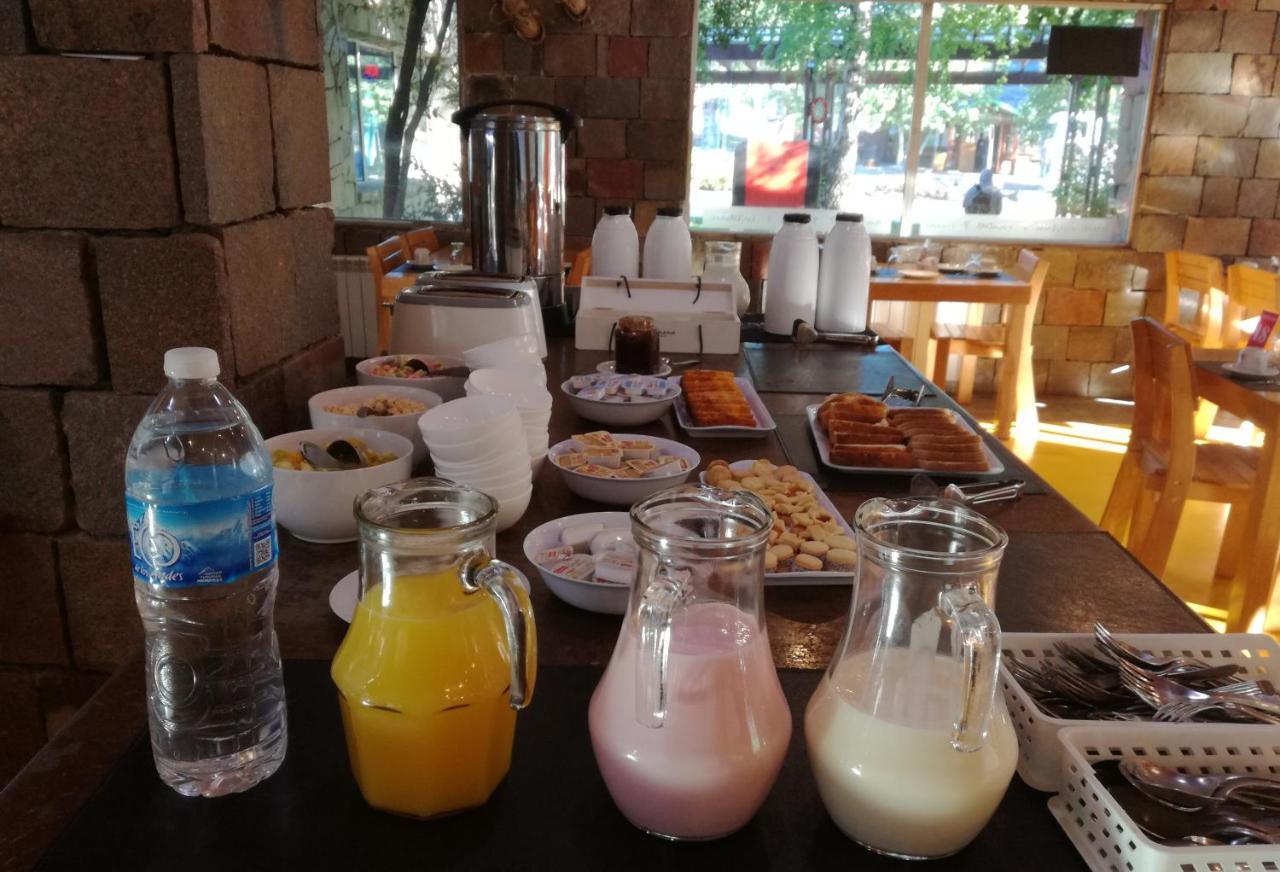 Hosteria Aca Al Sur Villa La Angostura Zewnętrze zdjęcie
